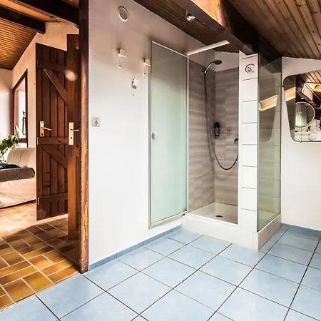 Atlantic Surf Hostel